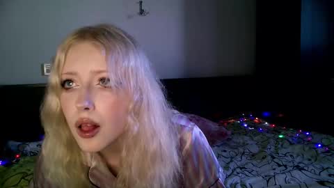 rosy_petal online show from 09.25.25