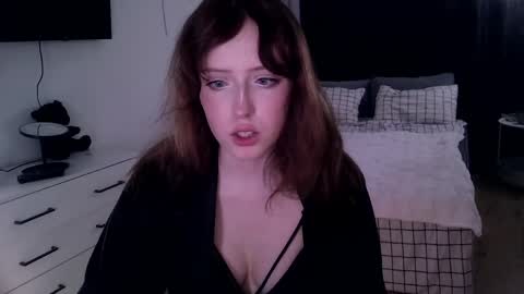 Snapshot of rosy_petal chatting on 06.01.26 rosy_petal online show from 06.01.26