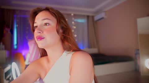 Hi Im Maria Check my Bio  online show from 09.14.25