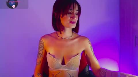 Snapshot of rot_wallace chatting on 11.14.25 rot_wallace online show from 11.14.25