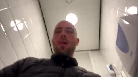 Snapshot of rotteei1 chatting on 10.17.25 rotteei1 online show from 10.17.25