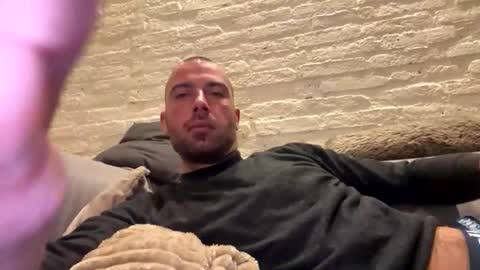 Snapshot of rotteei1 chatting on 10.18.25 rotteei1 online show from 10.18.25