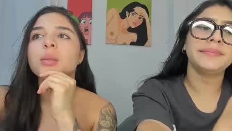 Snapshot of rous_and_sweet chatting on 10.11.25 Rous and Sweet online show from 10.11.25