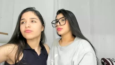 Snapshot of rous_and_sweet chatting on 11.20.25 Rous and Sweet online show from 11.20.25