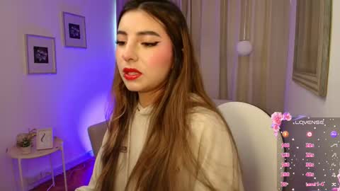 Snapshot of rousee_v chatting on 10.03.25 Rousee online show from 10.03.25