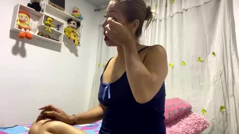 Snapshot of rousemilf4u chatting on 01.07.25 rouse online show from 01.07.25