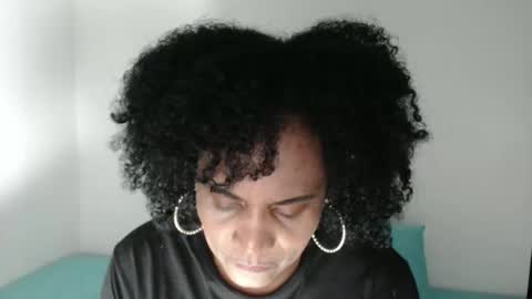 luxa online show from 12.21.25