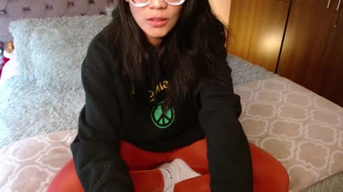 Rouss marie henao  online show from 12.29.24