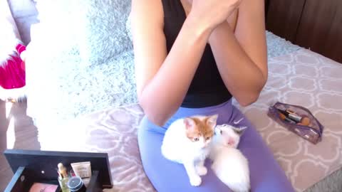 Rouss marie henao  online show from 01.01.25