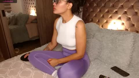 Rouss marie henao  online show from 03.03.25
