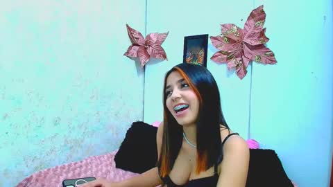 rousse_violet online show from 02.03.25