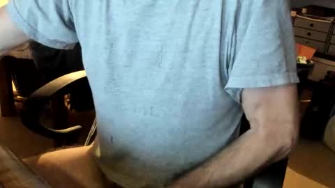 Snapshot of routi chatting on 02.27.26 routi97 online show from 02.27.26