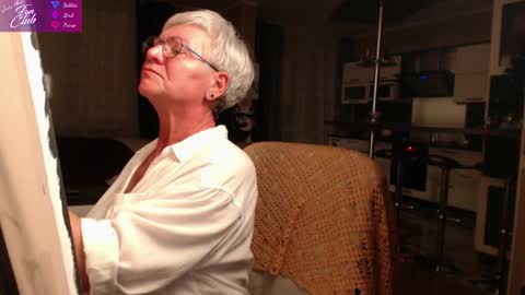 Snapshot of roxana_brooks chatting on 01.08.25 Roxana online show from 01.08.25