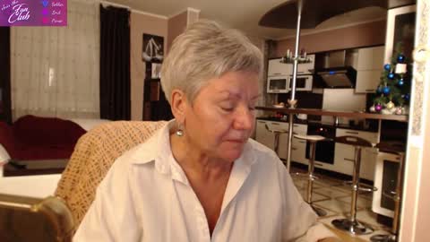 Snapshot of roxana_brooks chatting on 01.11.25 Roxana online show from 01.11.25