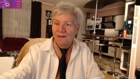 Snapshot of roxana_brooks chatting on 01.12.25 Roxana online show from 01.12.25