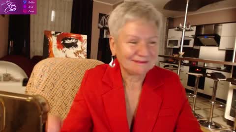 Snapshot of roxana_brooks chatting on 01.17.25 Roxana online show from 01.17.25