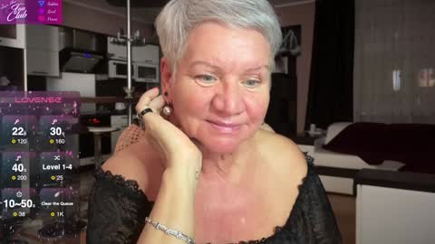 Snapshot of roxana_brooks chatting on 01.24.25 Roxana online show from 01.24.25