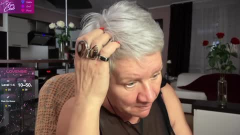 Snapshot of roxana_brooks chatting on 02.04.25 Roxana online show from 02.04.25