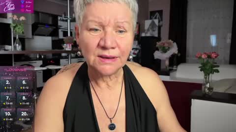 Snapshot of roxana_brooks chatting on 02.22.25 Roxana online show from 02.22.25