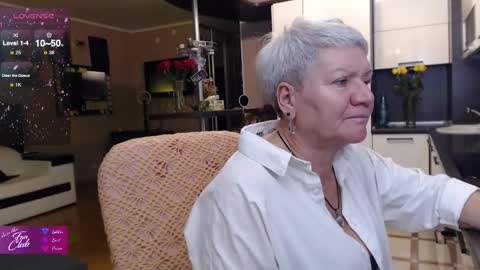 Roxana online show from 11.11.25