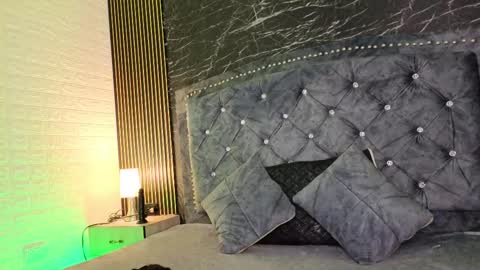 Snapshot of roxana_scottt chatting on 09.29.25 roxana_scottt online show from 09.29.25