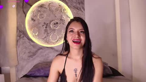 roxanaborns online show from 11.18.25