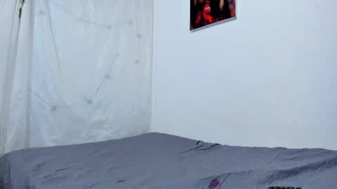 Snapshot of roxanajames__ chatting on 09.20.25 roxy online show from 09.20.25