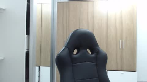 Roxana online show from 12.04.24