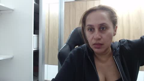 Roxana online show from 01.15.25