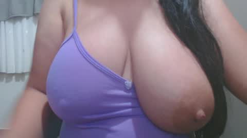Snapshot of roxanbahottt chatting on 06.04.26 roxxy online show from 06.04.26