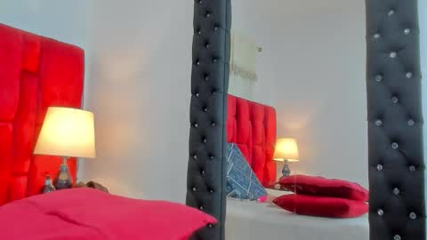 Snapshot of roxanna_0 chatting on 02.14.26 Roxanna online show from 02.14.26