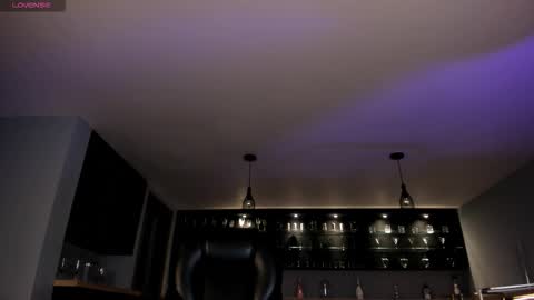 Roxanne Hill  online show from 12.21.25