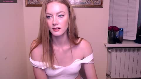 Roxa online show from 09.12.25