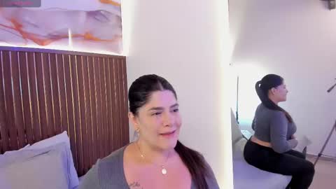 Roxie  online show from 11.24.25