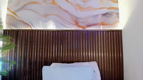 Roxie  online show from 03.17.26