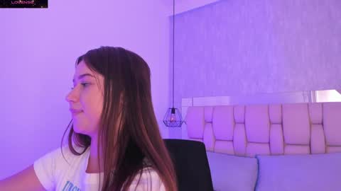 Roxie  online show from 02.08.25