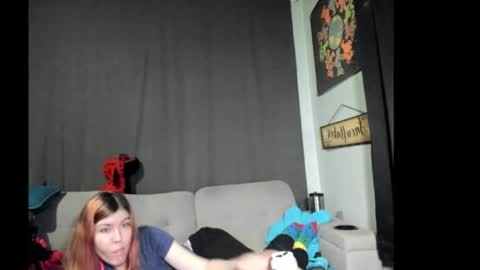 roxihazeleyes online show from 10.23.25