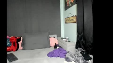 roxihazeleyes online show from 02.09.26