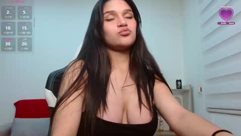 roxxi_2110 online show from 09.14.25