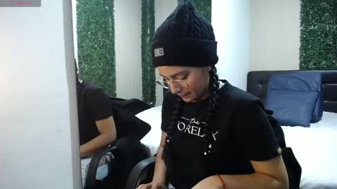 Roxxy  online show from 06.02.26
