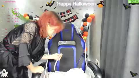 Roxy fiery online show from 11.06.25