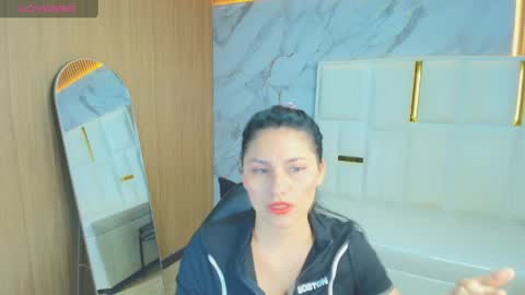 Roxy online show from 04.06.26