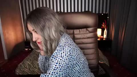 roxy_rayy online show from 01.01.25