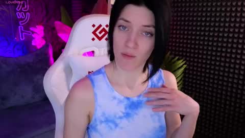 roxy_riot_ online show from 10.11.25