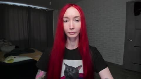 Snapshot of roxy_silver chatting on 02.13.26 Roxy online show from 02.13.26