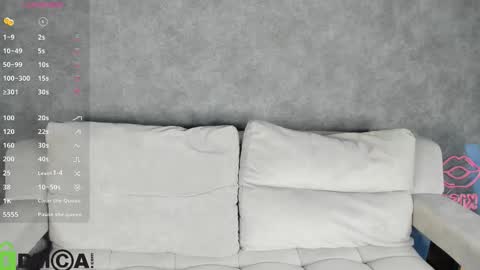 Snapshot of roxy_sunny chatting on 09.23.25 Roxy GMT2 Mon 10 AM - 4 PMTue 10 AM - 4 PM Wed 10 AM - 4 PM Sat 10 AM - 4 PM Sun 10 AM - 4 PM. online show from 09.23.25