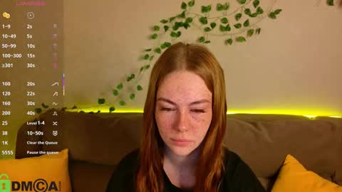 Snapshot of roxy_sunny chatting on 10.29.25 Roxy GMT2 Mon 10 AM - 4 PMTue 10 AM - 4 PM Wed 10 AM - 4 PM Sat 10 AM - 4 PM Sun 10 AM - 4 PM. online show from 10.29.25