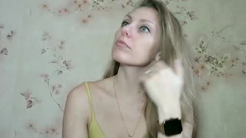 roxyfox18x01 online show from 12.02.25