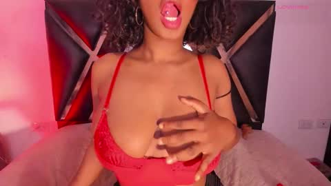 Roxxy Queen online show from 01.16.26