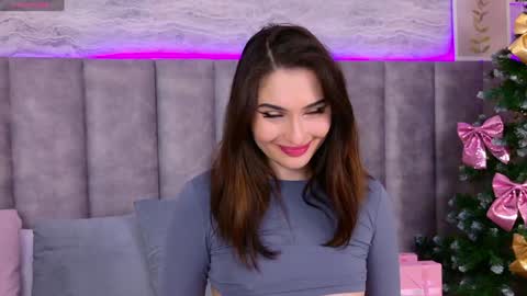 Roxy online show from 01.14.25